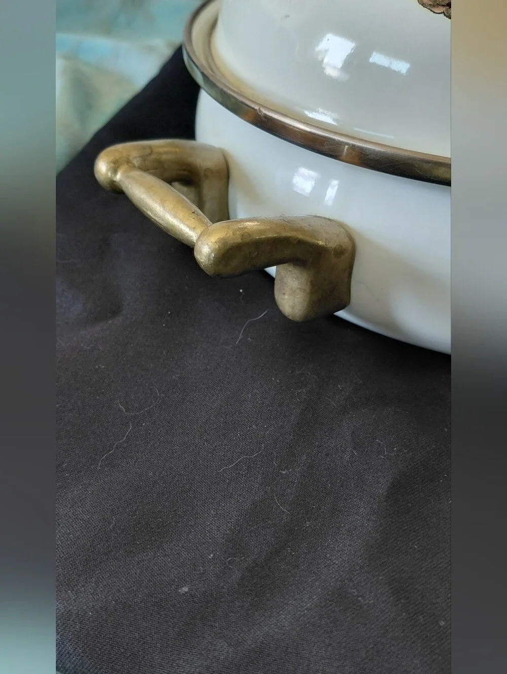 TableTops Unlimited White Fruit-Pattern Covered Fry Pan with Brass-Tone Handles